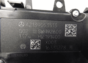 Mercedes W213 panel sterowania radiem nawigacją 11