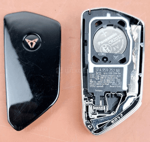 Cupra Formentor Leon KLUCZYK PILOT 5FA959752AB 4