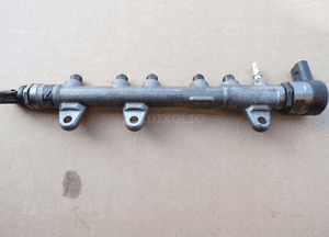 BMW X1 X2 X3 2.0 D LISTWA WTRYSKOWA CZUJNIK 8579239 1