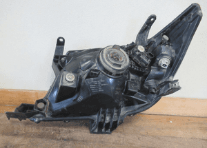 Lampa przednia przód prawa toyota hilux vii 7 lift 2013-2015 rok 7