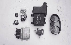 KOMPUTER STEROWNIK SILIKA MEC951-030 NISSAN QASHQAI I J10 FL 2.0 16V 1