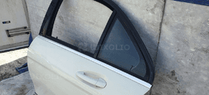 DRZWI LEWY TYL MERCEDES C-KLASA W204 sedan KOMPLETNE 4
