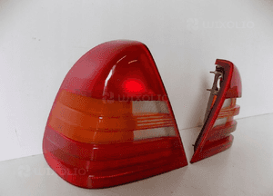 Mercedes C-Klasa W202 Lampy Tylne R/L - 11868 2