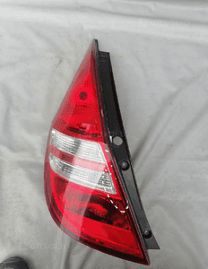 Lampa lewa lewy tył Hyundai I30 I 1
