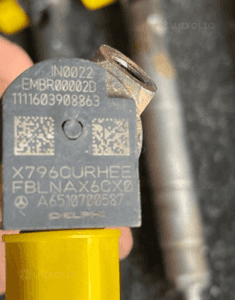 MERCEDES wtryski  2,2 cdi  om 651 wtryskiwacze   a6510700587 3