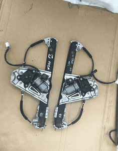 Podnośnik mechanizm szyby lewy prawy tył Mercedes S Klasa W220 98-05r 2207300346