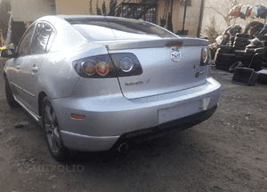 Mazda 3 BK 03-09 Sedan szyba tylna boczna drzwi tył w klapie 1