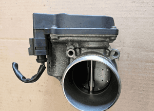 Audi A6 C6 2.0 TFSI przepustnica 06F133062J 1