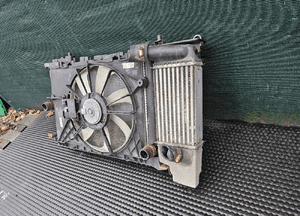 Chłodnica Wody Plynu Klimatyzacji Intercooler Wentylator 1.4 D4D Toyota Auris 1 I Lift 2011r 21