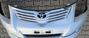 Toyota Avensis T27 zderzak przód przedni grill spojler 4