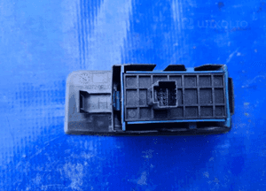 toyota verso 09-18 przełącznik szyb panel lewy 3