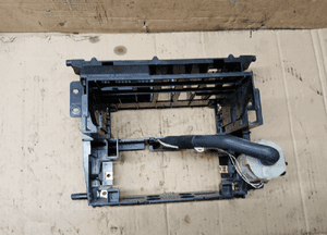 Ramka radia stelaż kieszeń pompka Audi A4 B5 8D0820529S 8D0857007F 8