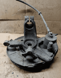 Zwrotnica piasta lewy przód kompletna VW New Beetle 2.0 8