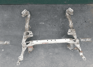 Sanki 8T0399315J Belka Wózek Zawieszenia Trawers Przod Przednia Audi A4 B8 A5 8T 33