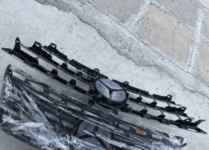 MERCEDES ML 164 lift  atrapa grill AMG 6,3 6