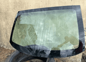 Volvo S60  szyba tylna tył 694 655 555 9