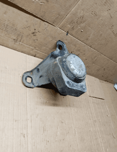 Łapa poduszka silnika Ford Mondeo MK3 1S71-6F012-GB 4