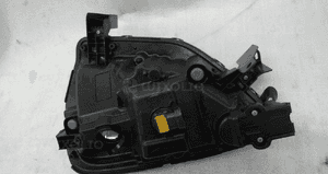 Mitsubishi eclipse cross halogen lewy 4