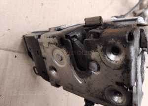 Citroen C3 I zamek drzwi przod prawy 5
