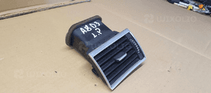 Kratka nawiewu lewa Audi A8 D3 4E0820901 3