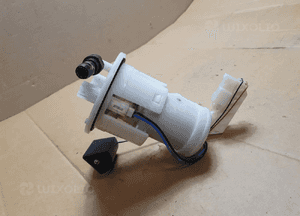 Honda CBR 600RR (2007 - 2008) PC40 Pompa paliwa 292020 0160 6