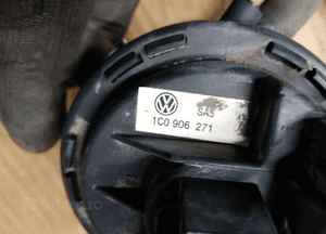 Pompka wykrywania nieszczelności paliwa filtra węglowego VW New Beetle 2.0 USA 1C0906271 8