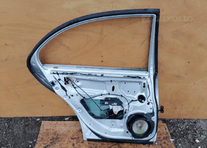 MERCEDES E 211 drzwi szyba zamek listwa tylne lewe sedan 5