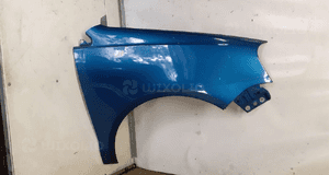 Błotnik prawy do volkswagen  polo 9N lift  9N3 LA5K 1