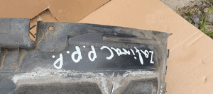 Nadkole prawy przód część przednia Opel Zafira C 13301572 6