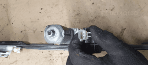 Mechanizm podnośnik szyby prawy tył Jeep Commander 55396482AC 4