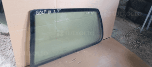 Szyba karoseryjna lewy tył tylna lewa VW Golf IV 4 3D 00r AS2 3