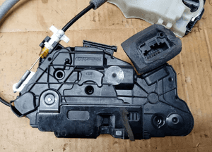 Zamek drzwi prawy przód Skoda Rapid 5E2837016 5