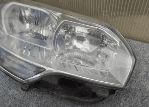 Lampa przód przednia prawa citroen C5 oryginał 2