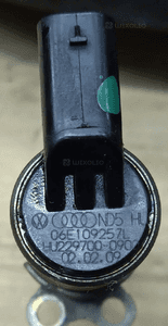 Audi A6 C6 A4 B7 2.8  3.0 zawór zmiennych faz rozrządu 06E109257L 2