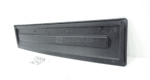 Podstawka ramka tablicy przód tesla model s 16-21 1060108-00-B 3