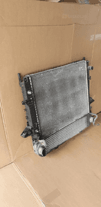 Pas przedni kompletny chłodnice Land Rover Discovery III 2.7D 7H22-8T000-BA 6