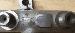 Listwa wtryskowa czujnik Audi Q5 3.0 TDI 059090 6