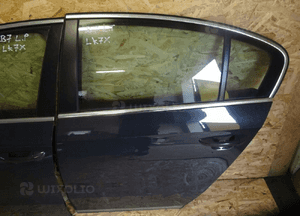 VW PASSAT B7 DRZWI TYŁ sedan LK7X 4