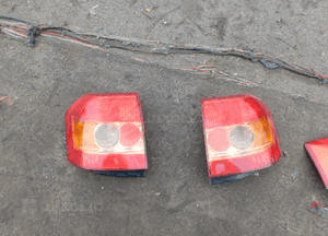 toyota corolla lampa prawa WYSYŁKA 2