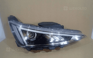 Lampa prawa reflektor prawy hyundai elantra 2019- 1
