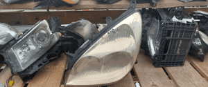 Przod przednia lampa lewa citroen C5 xenon !bez przetwornicy! 1