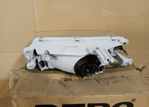 Lampa prawy przód przednia prawa DEPO mazda 323 3