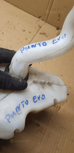 Zbiorniczek spryskiwaczy pompki Fiat Punto EVO 430036418 55702892 8