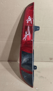 Lampa lewa tył tylna ford focus MK2 kombi uk 1