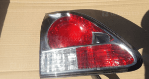 Lexus RX300 lampa tyl tylna w klape  lewa 02 1