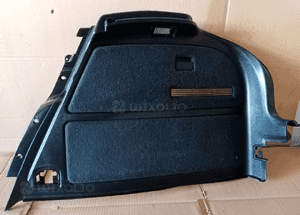 Boczek tapicerka bagaznika prawy tyl Audi A3 8L lift 3D 8l0863990a 1