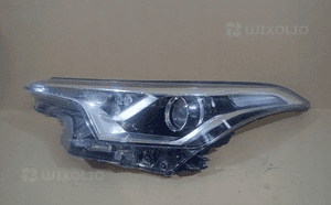 Lampa lewa reflektor lewy toyota chr led 2016-2020 1