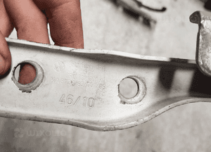 Zawias Zawiasy Maski VW Polo 5 V 6R 6R0823301A 302 KOMPLET 3