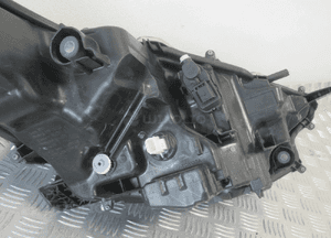 Lampa przednia przód lewa toyota yaris 4 iv full led 2019- 12