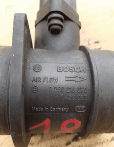 Przepływomierz powietrza BMW e46 316i 2004r Bosch 1